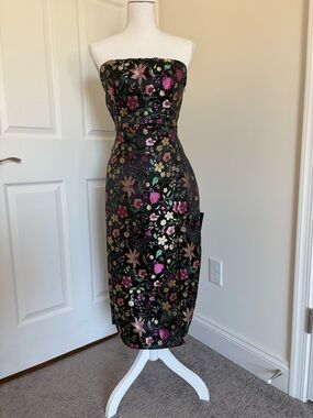 Lulu's Strapless Black Floral Jacquard Midi Dress